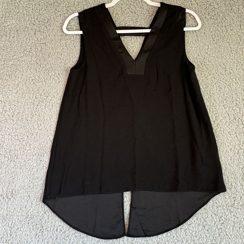 Lisa Rinna Collection Women's V-Neck Sleeveless Blouse Top‎ Black Small Size New